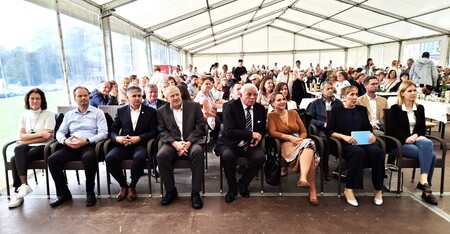 Gostje na slovesnosti